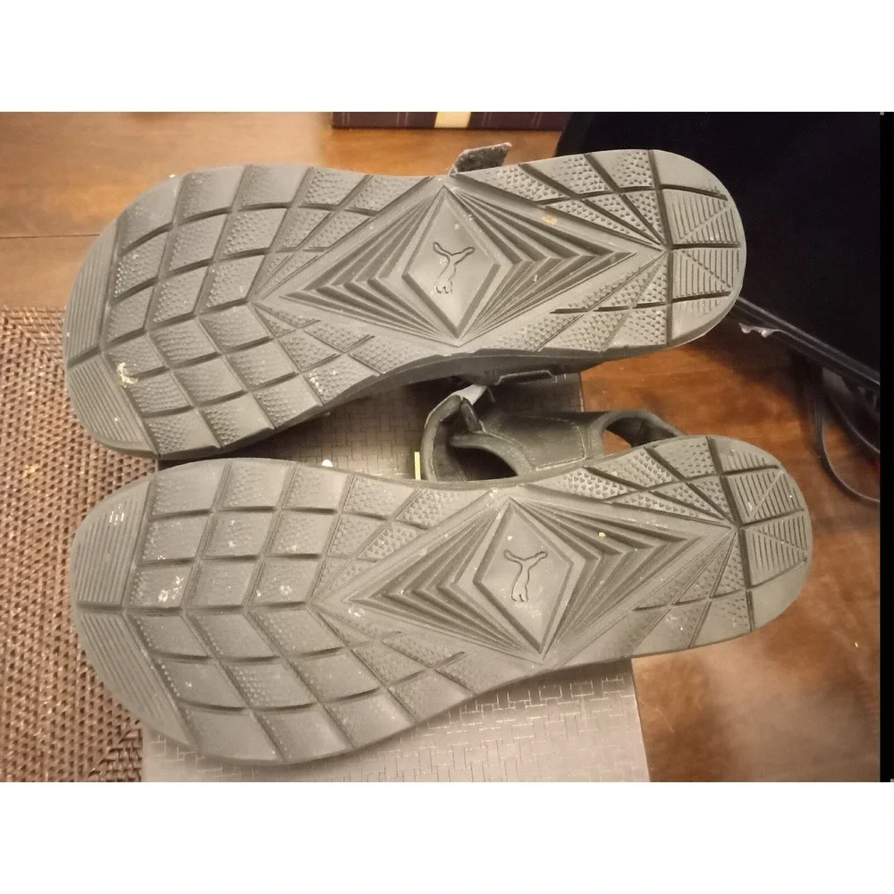 Mens Puma Softride Slides Sandals Chacos Black Gray Strap Water Shoes Size 9
